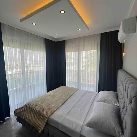 Pera Villa *